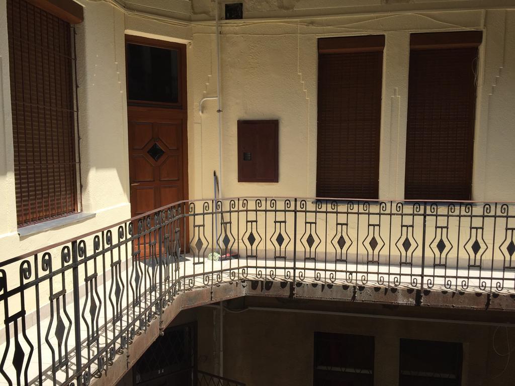 Apartment Near Opera In Downtown Budapest Eksteriør billede