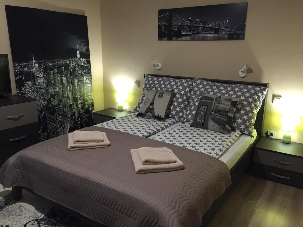 Apartment Near Opera In Downtown Budapest Eksteriør billede